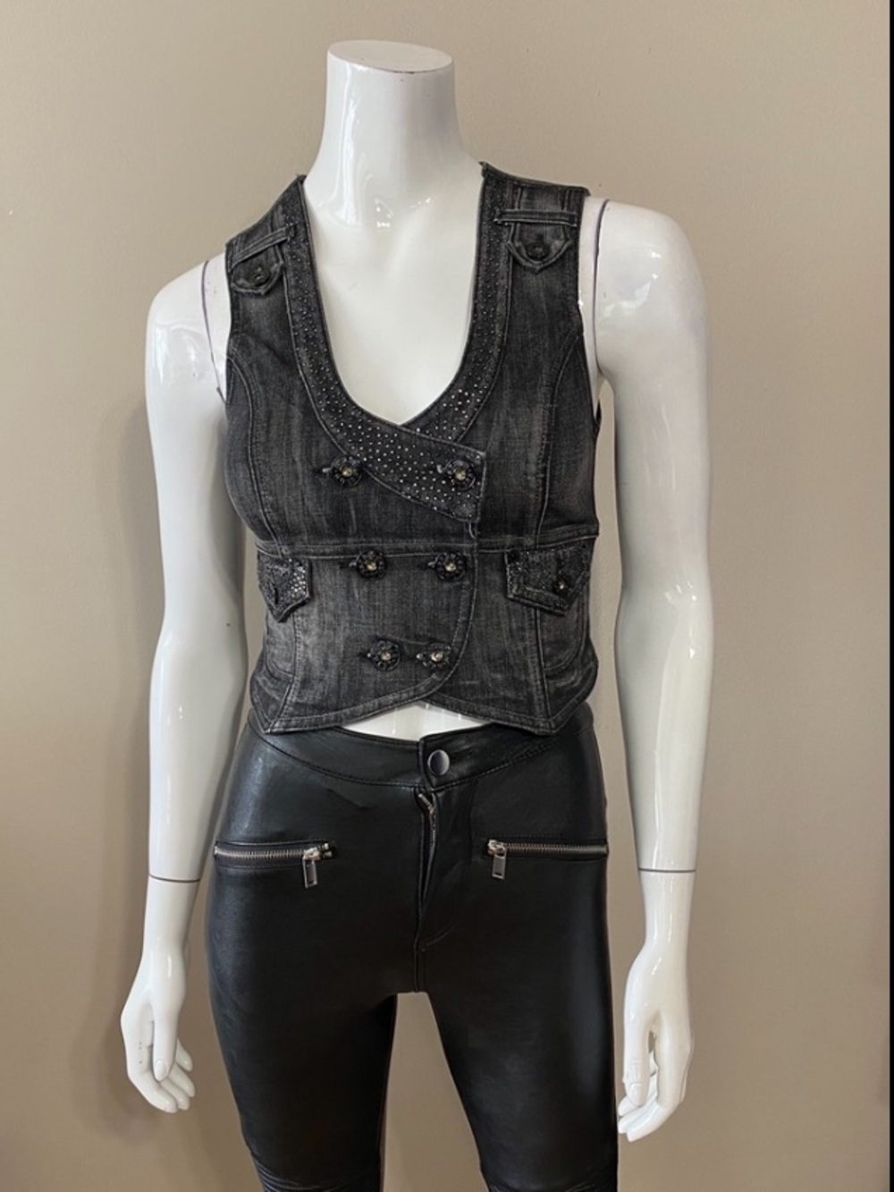 🔹GUESS🔹EXCELLENT CONDITION